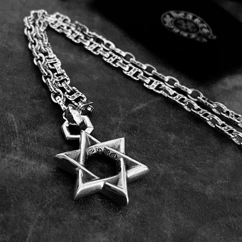 Ch**me He**ts necklaces